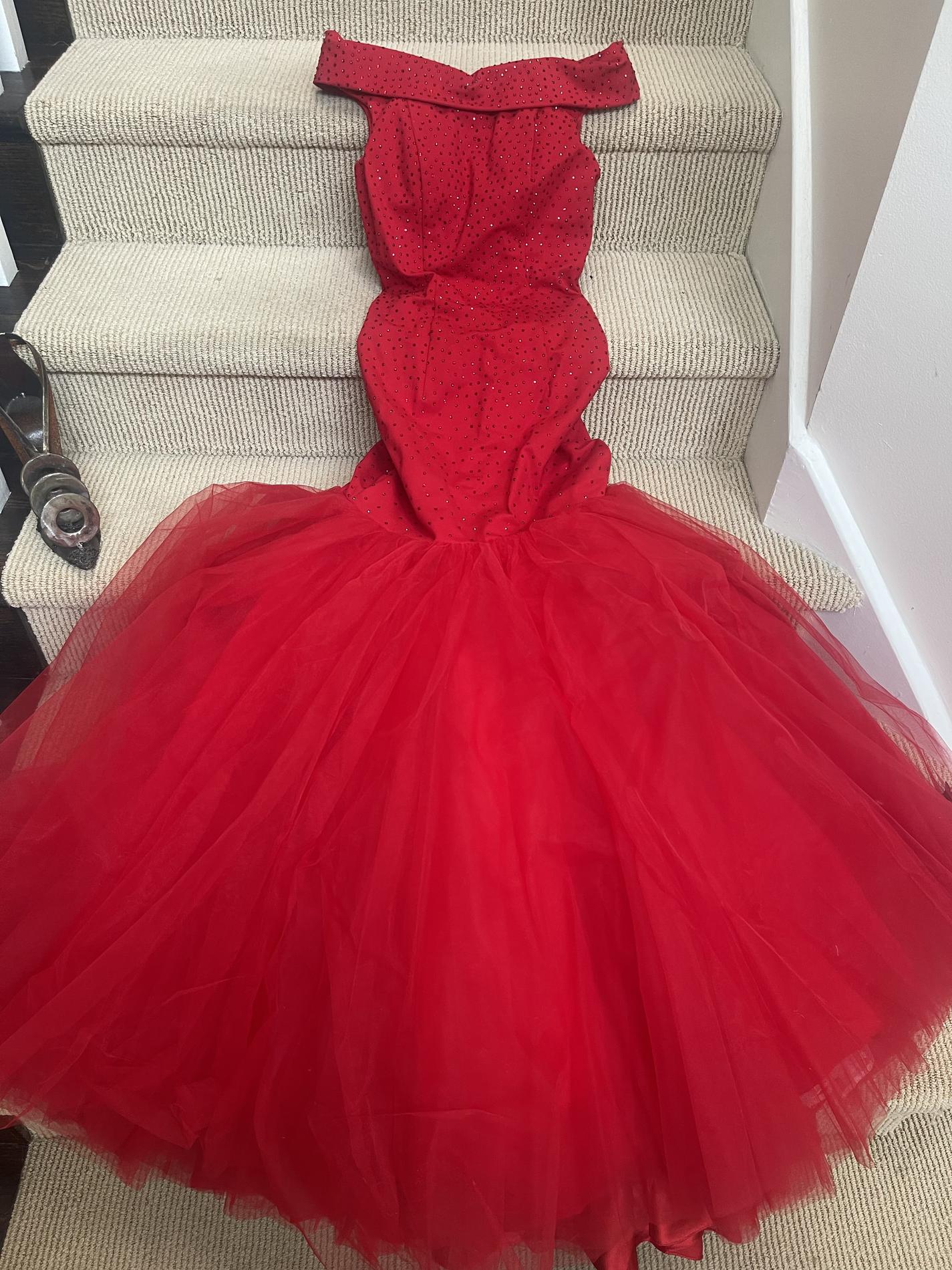 Sherri Hill Size 2 Prom Off The Shoulder Red Dress With Train on Queenly