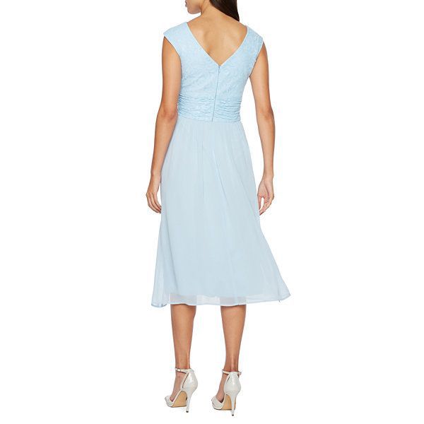 Melrose Plus Size 22 Bridesmaid Light Blue A-line Dress on Queenly