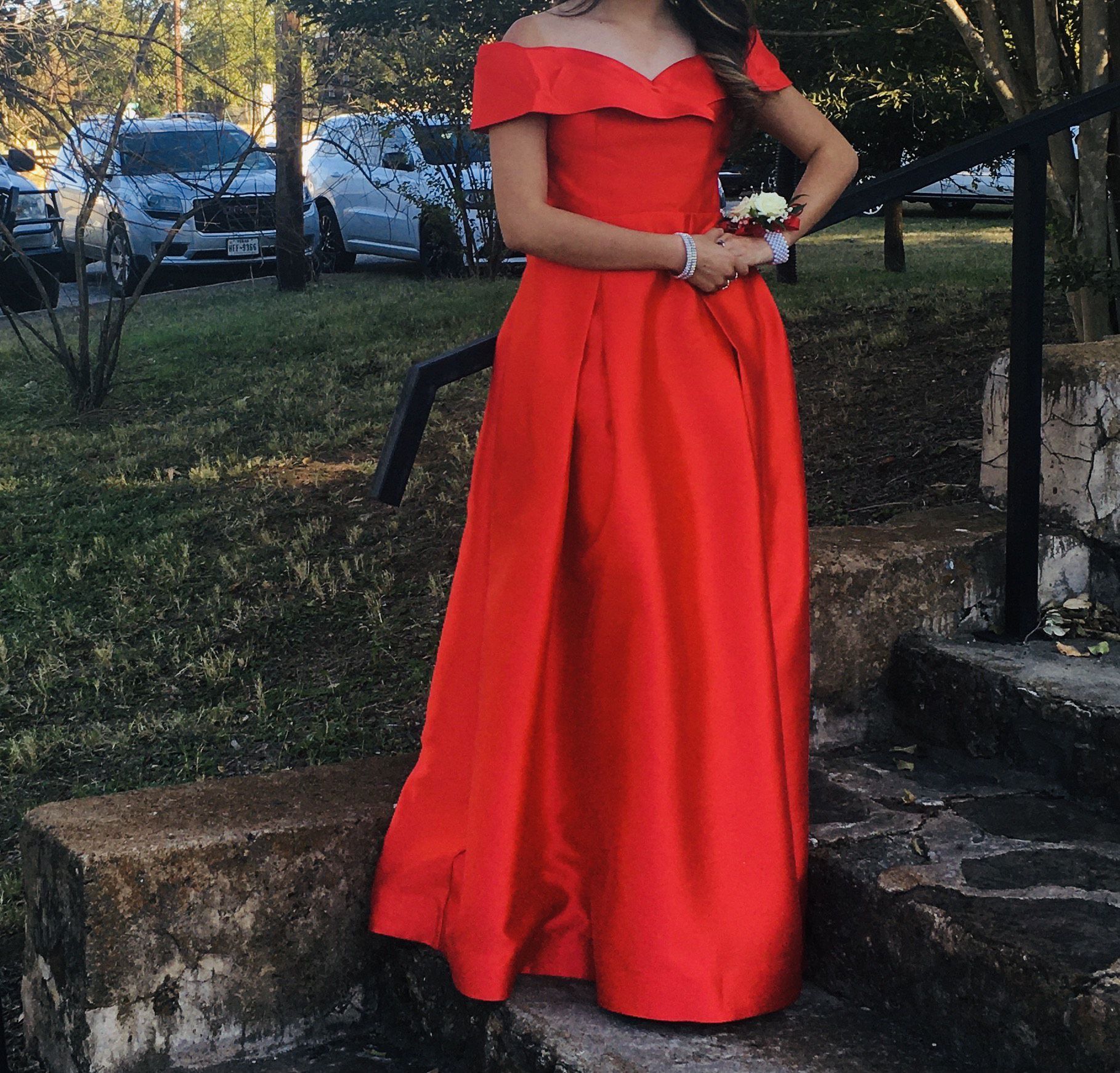 Promgirl Size 6 Prom Off The Shoulder Red Ball Gown on Queenly
