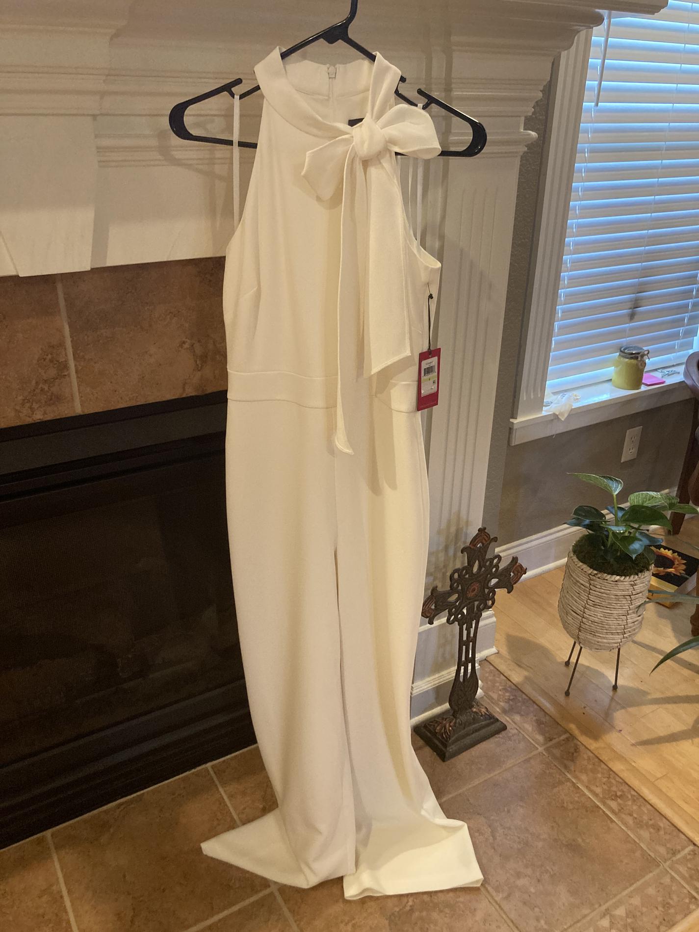 Vince Camuyo Size 4 Pageant Interview White Formal Jumpsuit on Queenly