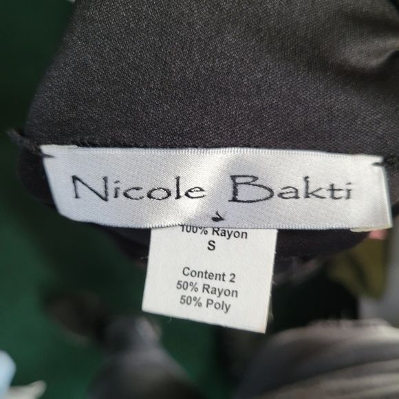 Style 6217 Nicole Bakti Size 4 Prom Velvet Black Cocktail Dress on Queenly