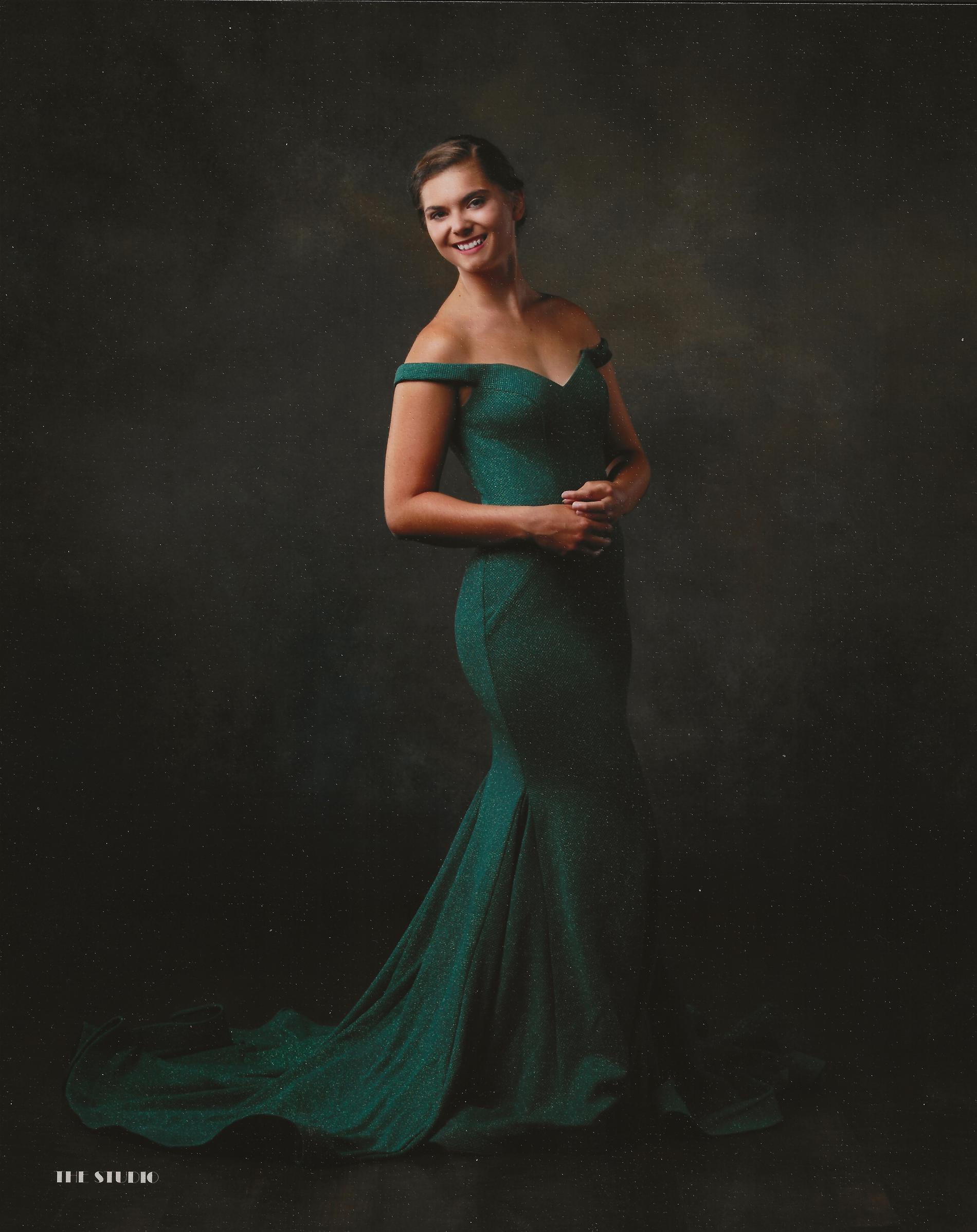 Style 28068 Lucci Lu Size 2 Emerald Green Ball Gown on Queenly