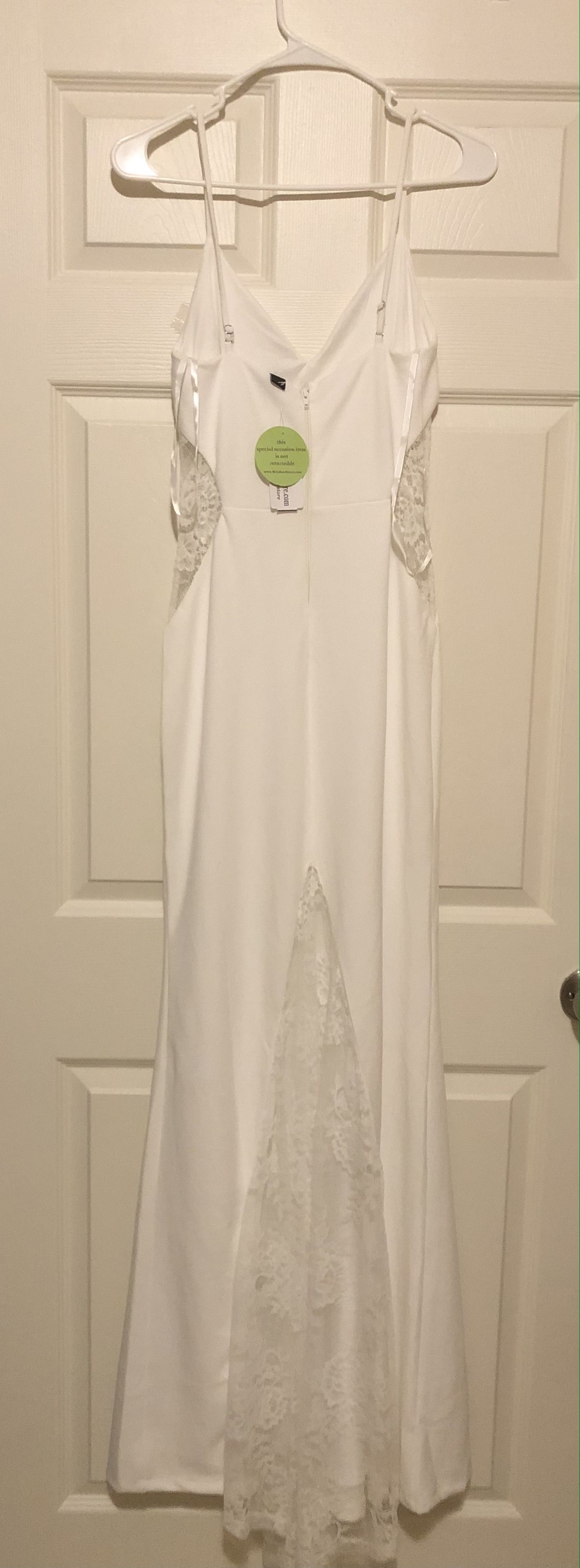 Windsor Size 4 Lace White Mermaid Dress on Queenly