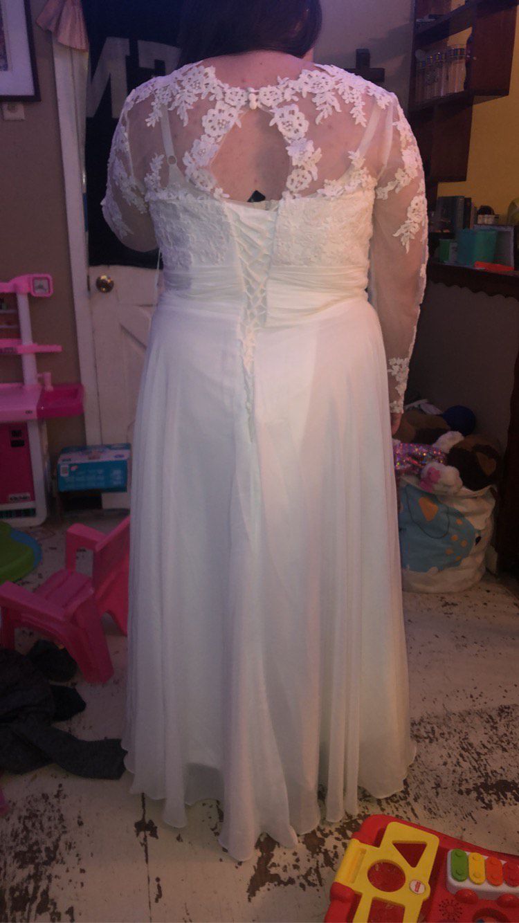 Size 12 Wedding Sheer White Mermaid Dress on Queenly
