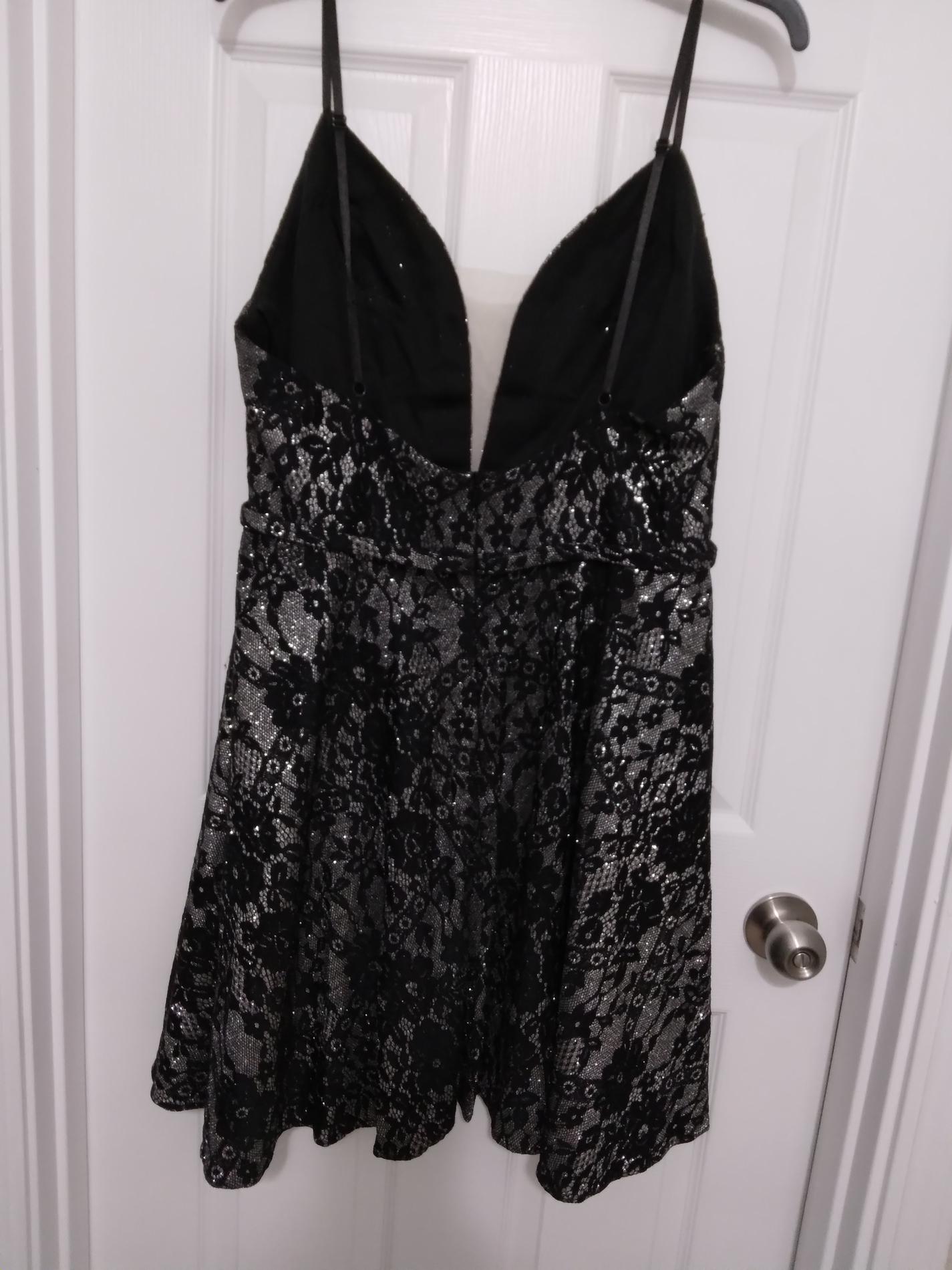 Luccilu Size 14 Prom Plunge Lace Black Cocktail Dress on Queenly