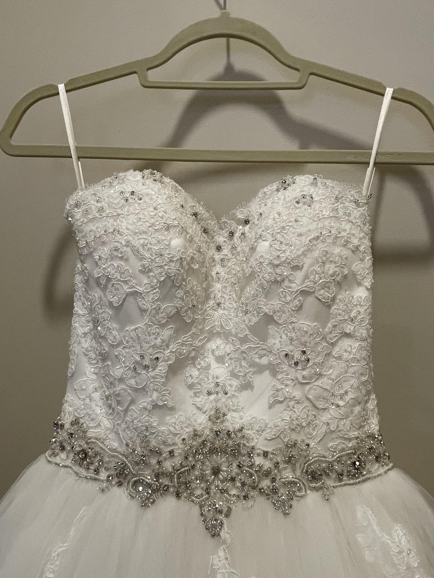 Casablanca Size 2 Wedding Strapless Lace White Dress With Train on Queenly