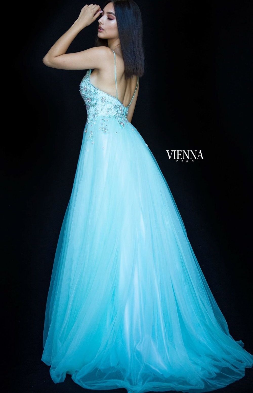 Style 7835 Vienna Size 10 Prom Plunge Light Green Ball Gown on Queenly