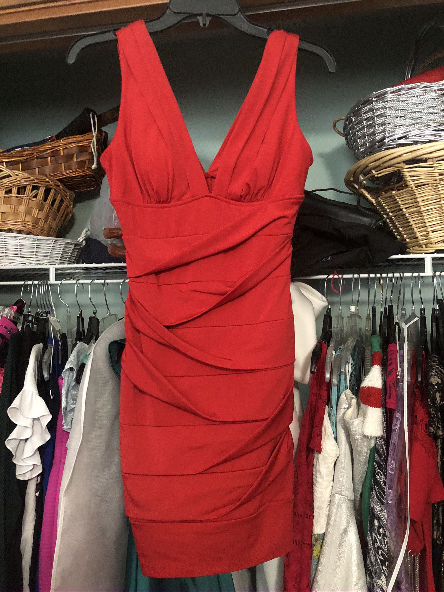 Size 00 Homecoming Red Cocktail Dress on Queenly