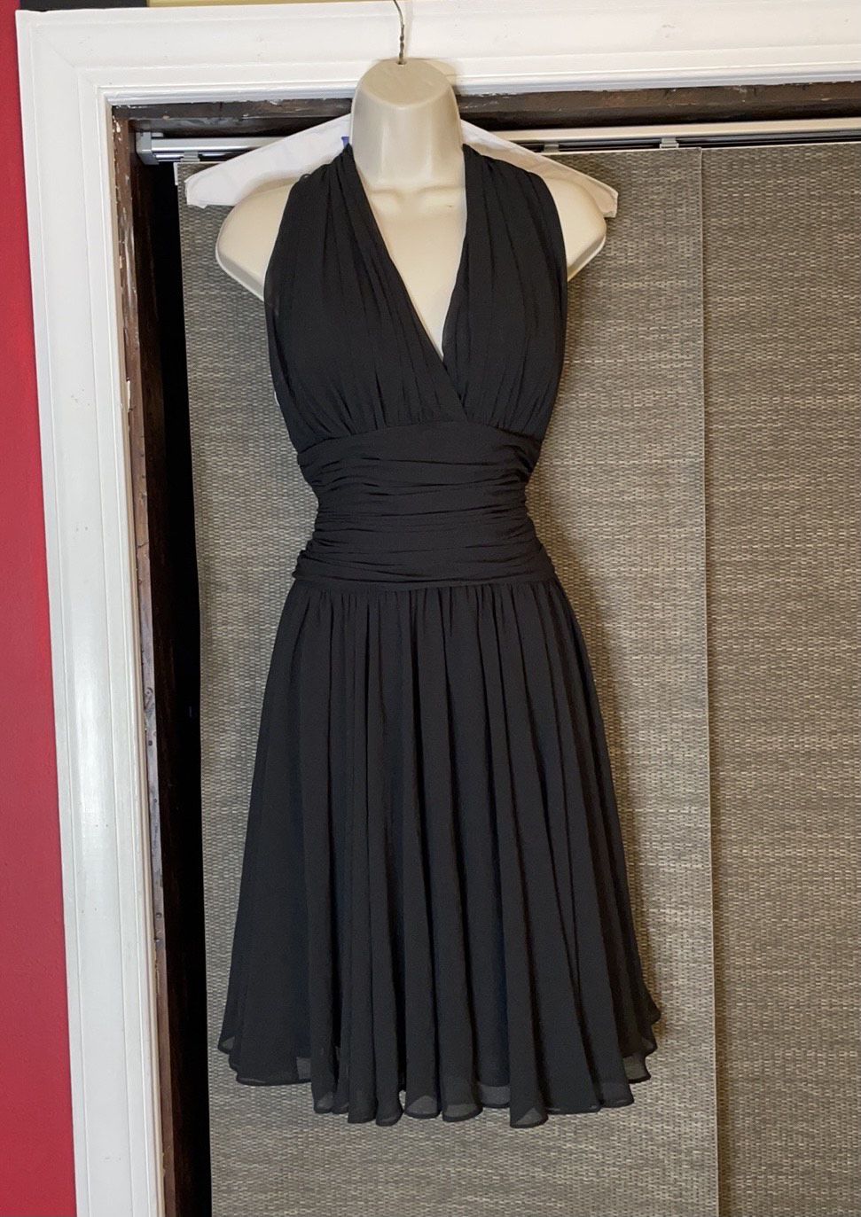 AJ Bari Size 12 Homecoming Black Cocktail Dress on Queenly