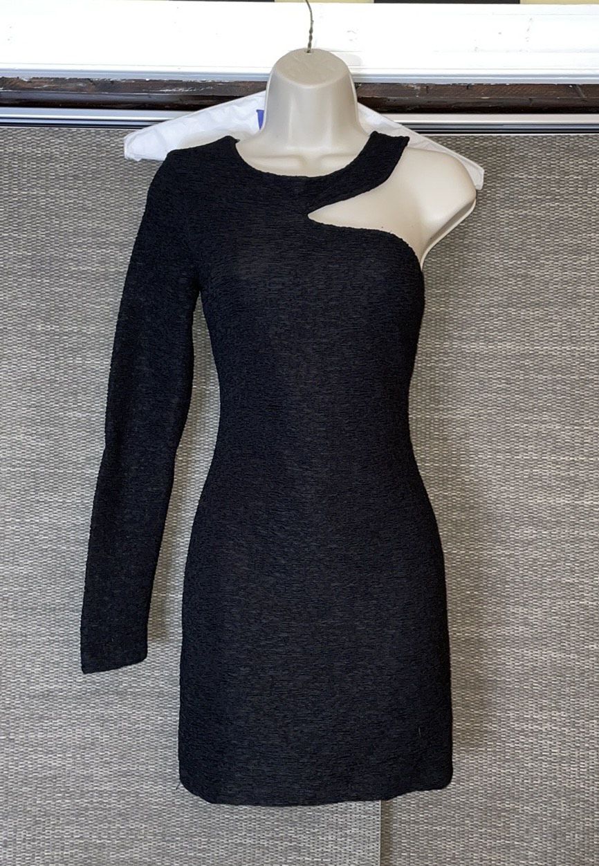 BCBGeneration Size 0 Black Cocktail Dress on Queenly