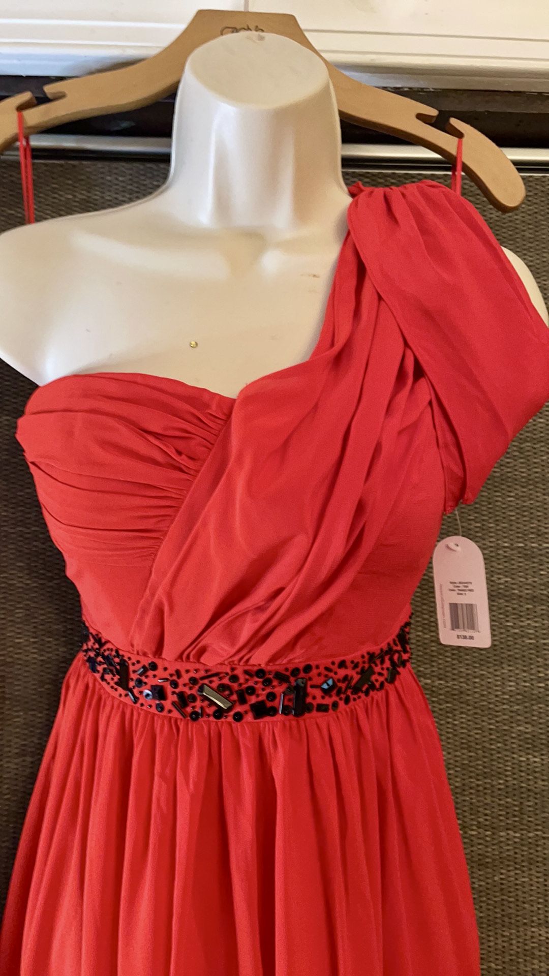 Jessica Simpson Size 2 Red Cocktail Dress on Queenly
