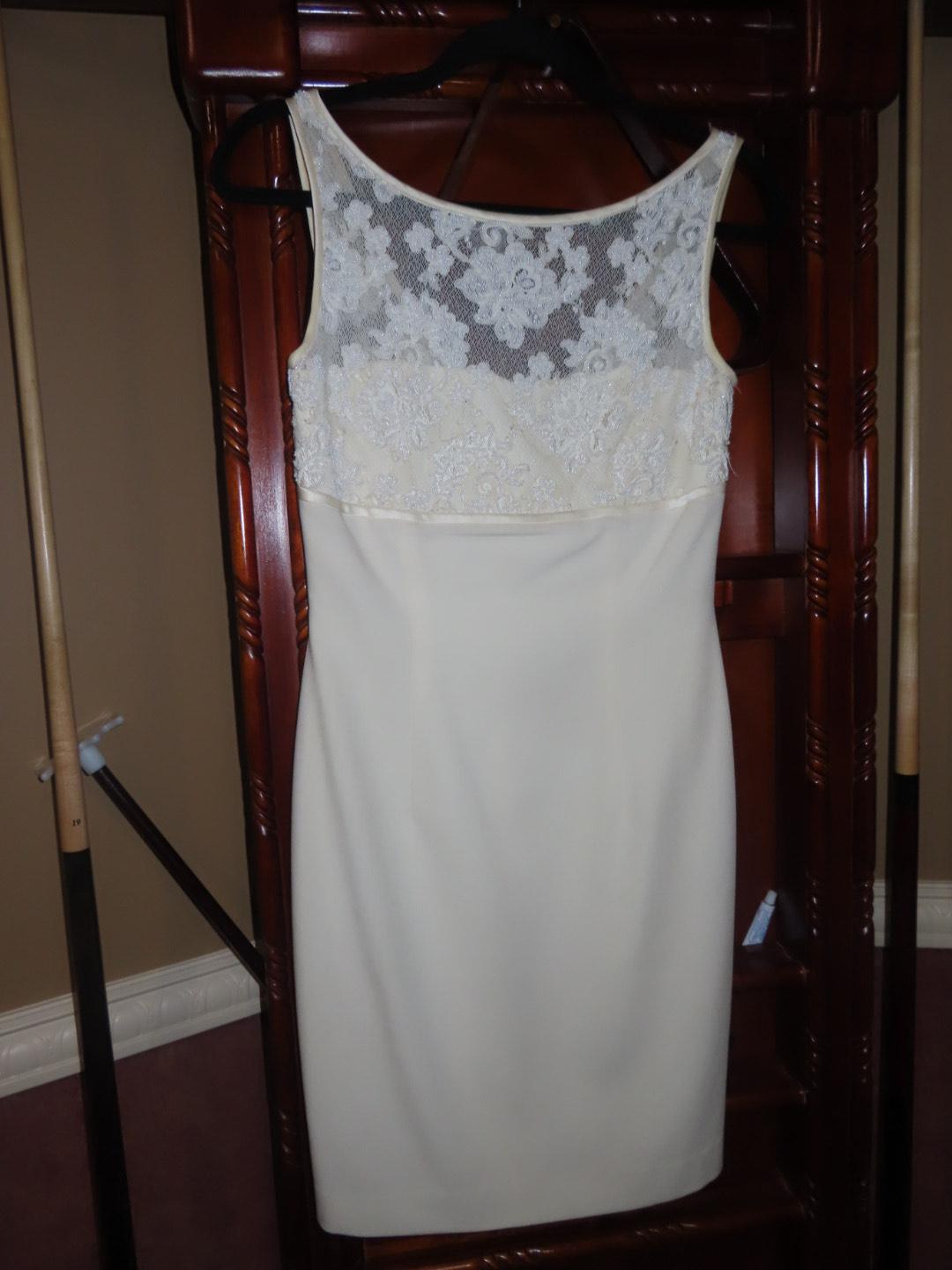 Size 4 Lace White Cocktail Dress on Queenly