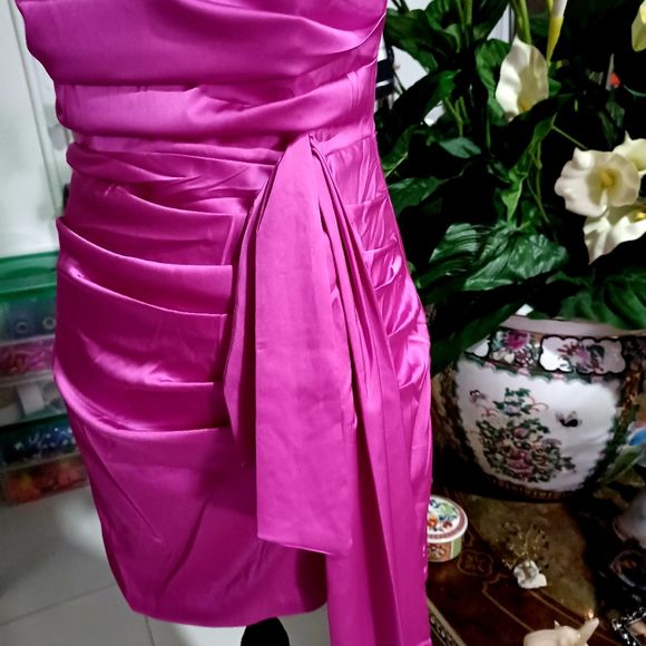 Fashion Nova Size 10 Satin Hot Pink Cocktail Dress on Queenly