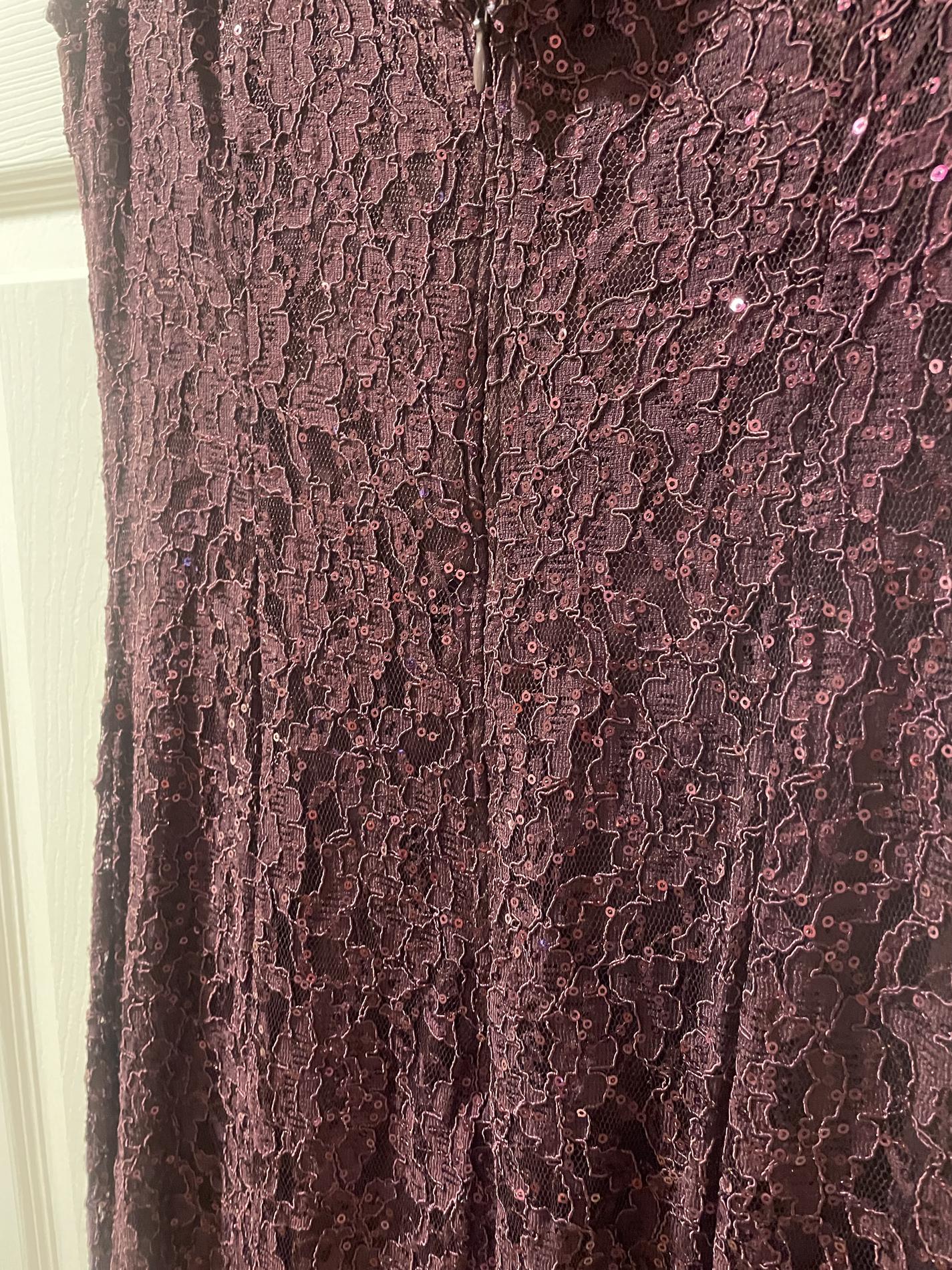 Size 10 Prom Lace Burgundy Red Mermaid Dress on Queenly