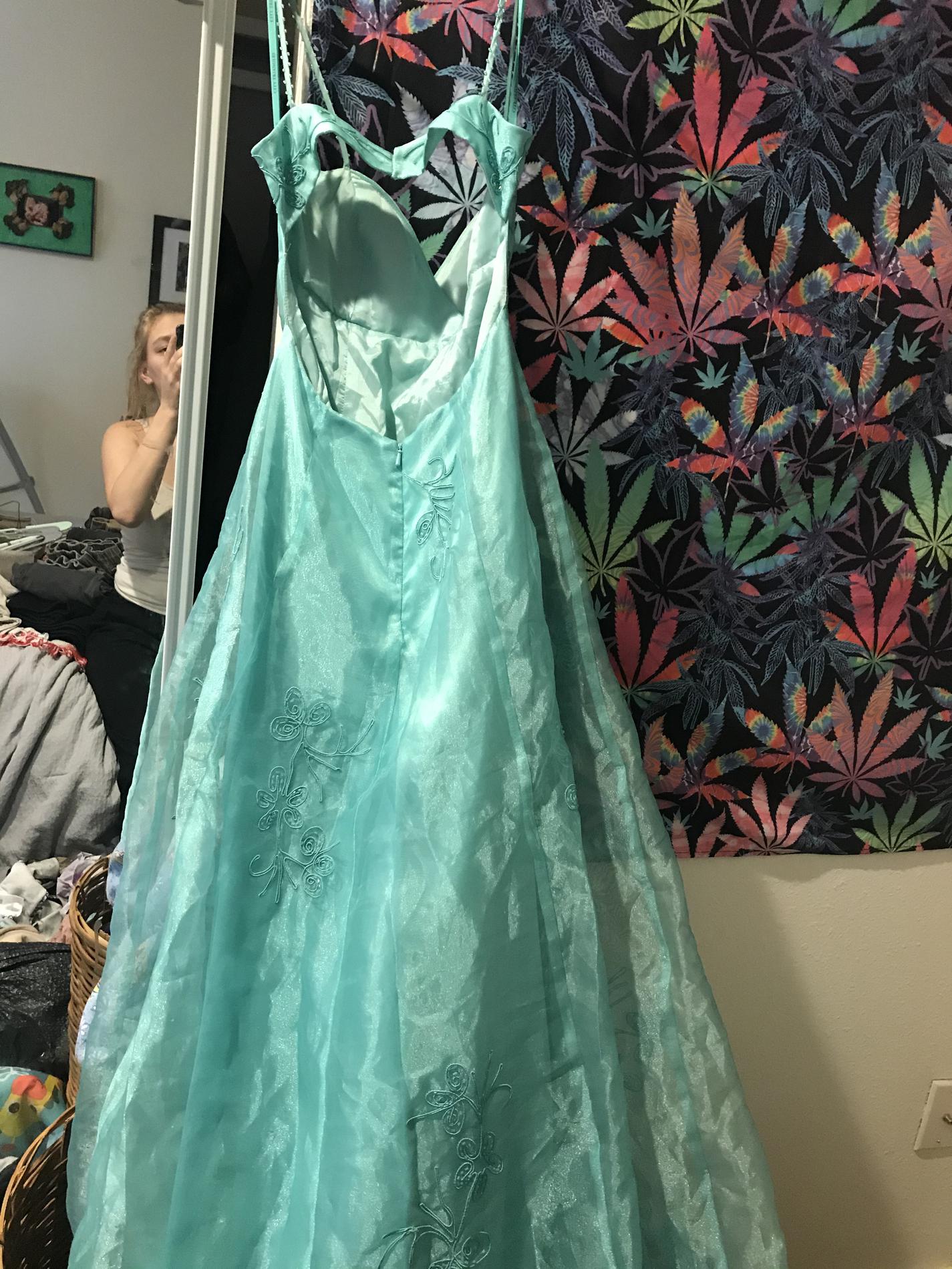 Size 6 Prom Turquoise Blue Ball Gown on Queenly