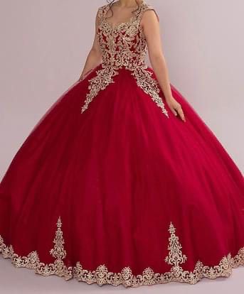 Fifteen Roses Size 4 Prom Red Ball Gown on Queenly