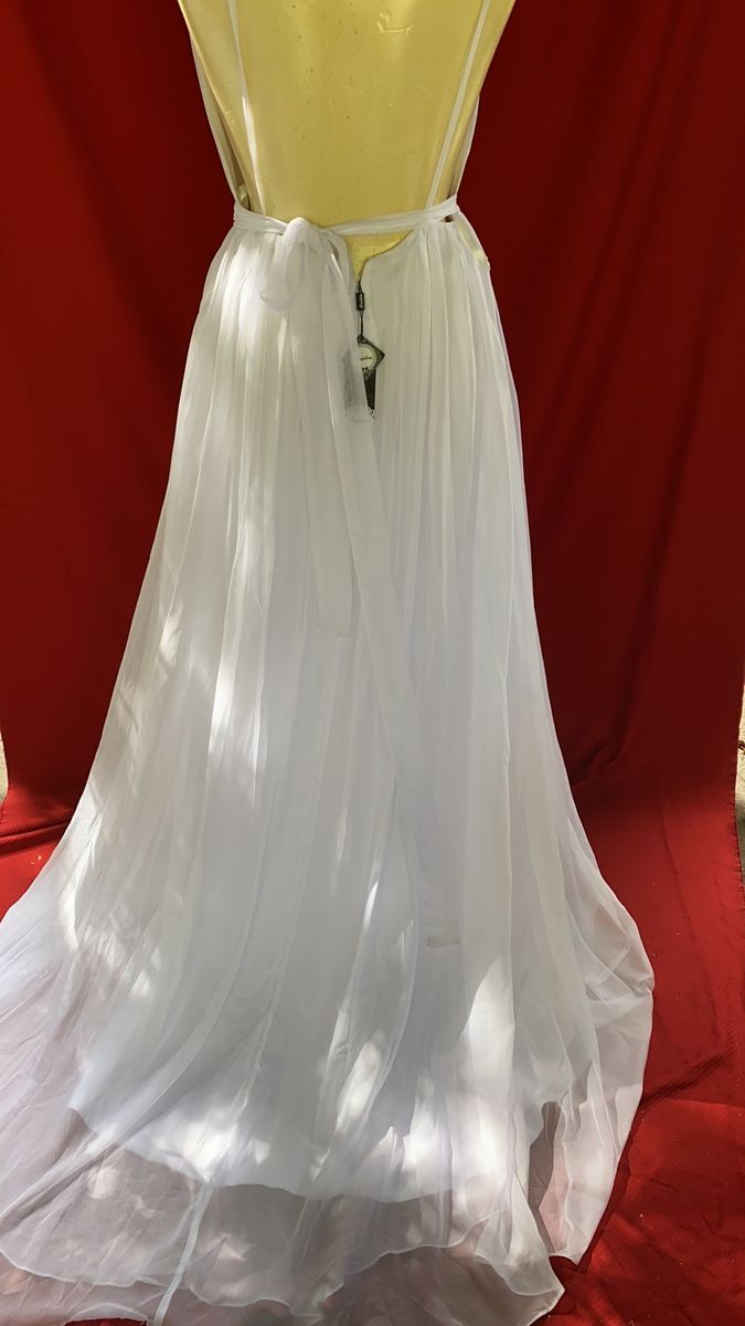 Brides White Size 16 Pageant Prom Train Dress on Queenly