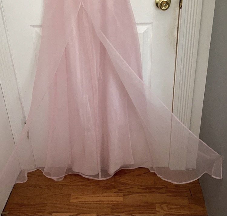 Not sure Size 8 Bridesmaid Light Pink Floor Length Maxi on Queenly