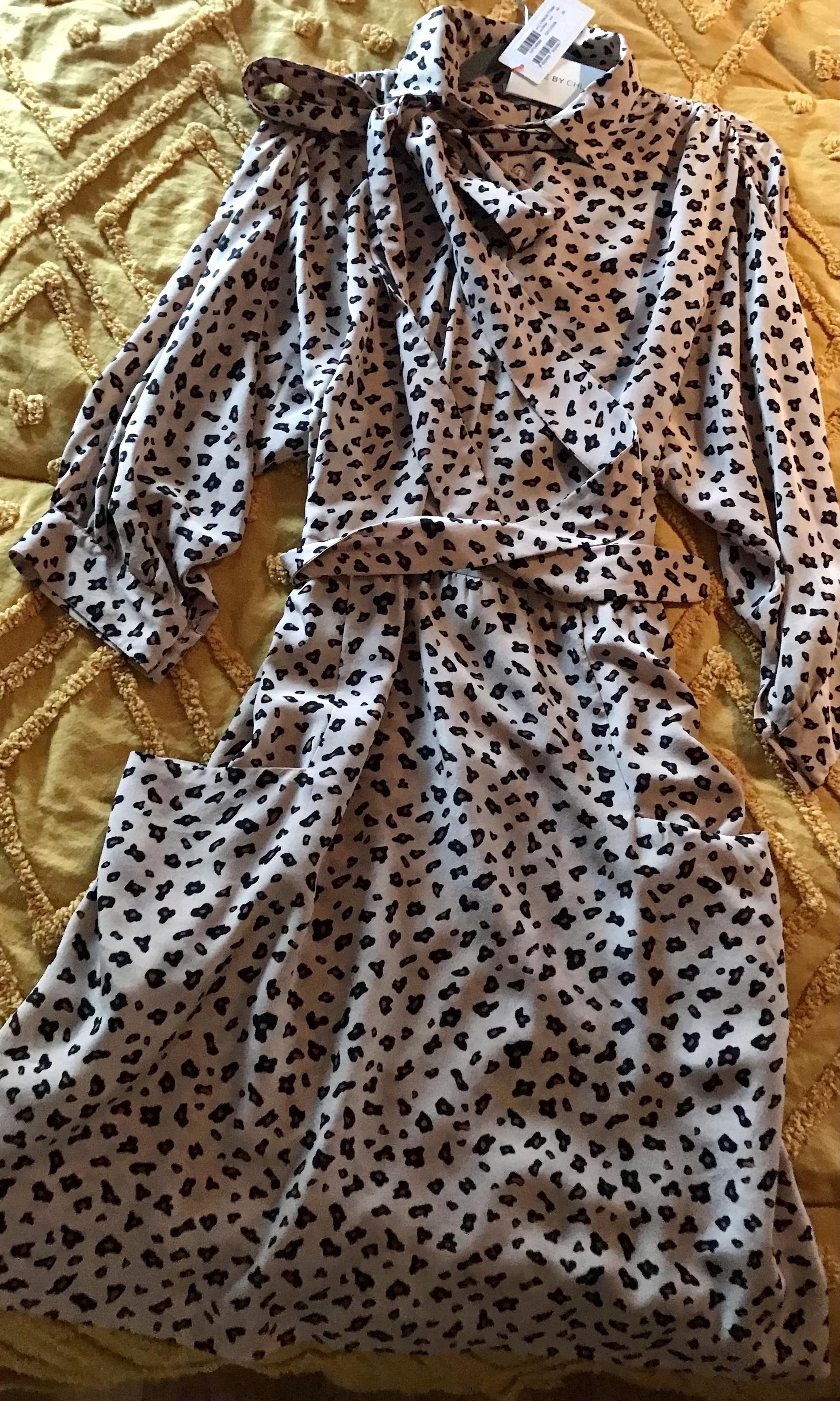 Yes Size 10 Long Sleeve Gold Cocktail Dress on Queenly