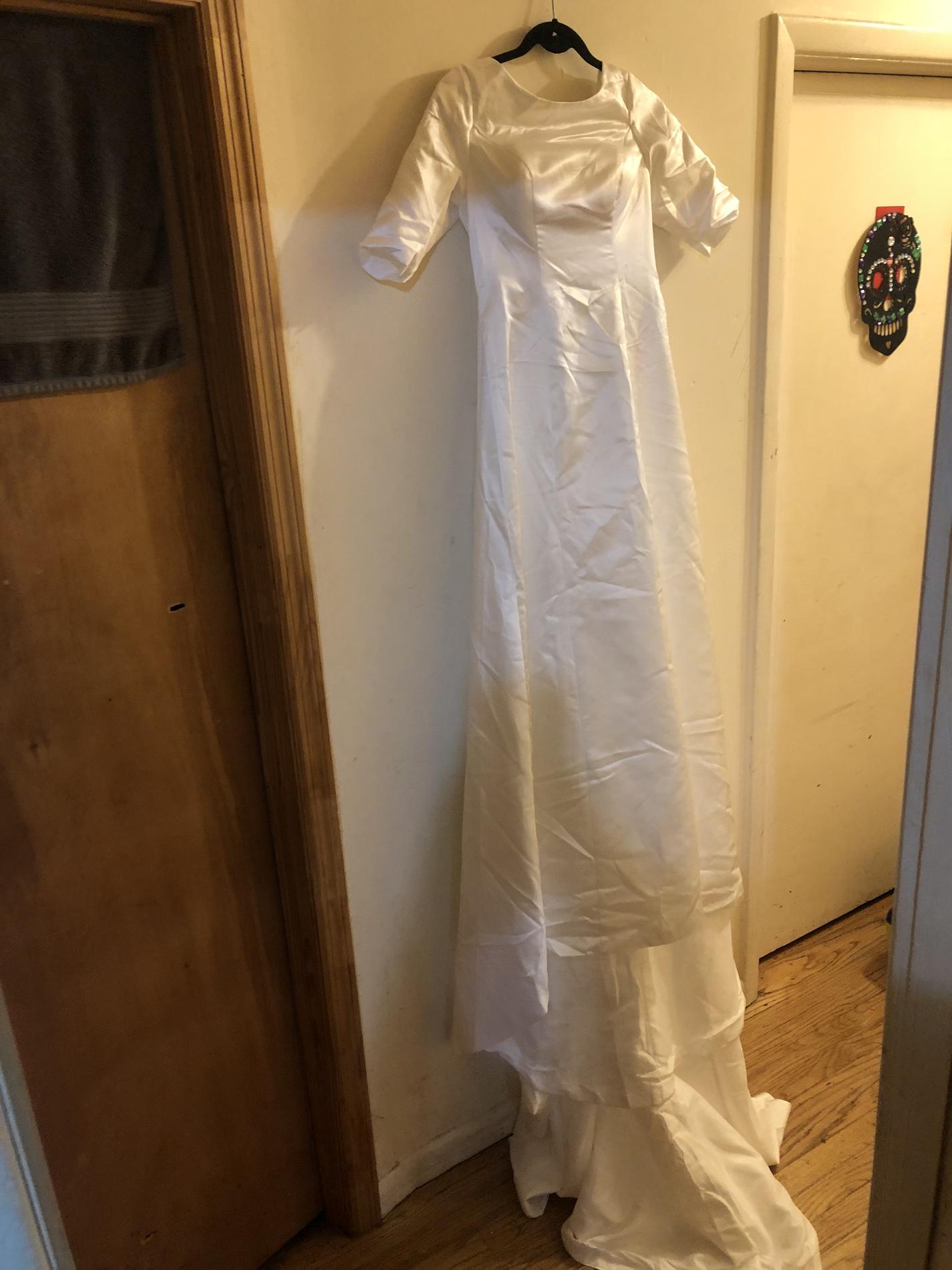White Size 8 Train Dress on Queenly