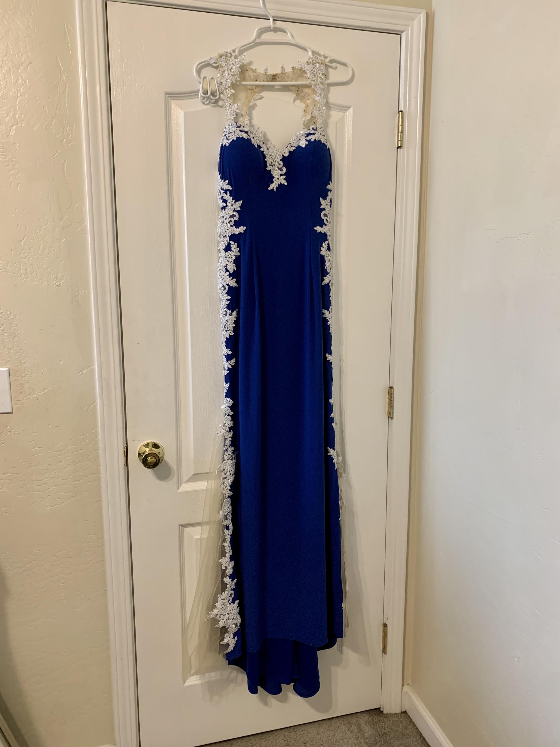 Size 10 Lace Blue Mermaid Dress on Queenly
