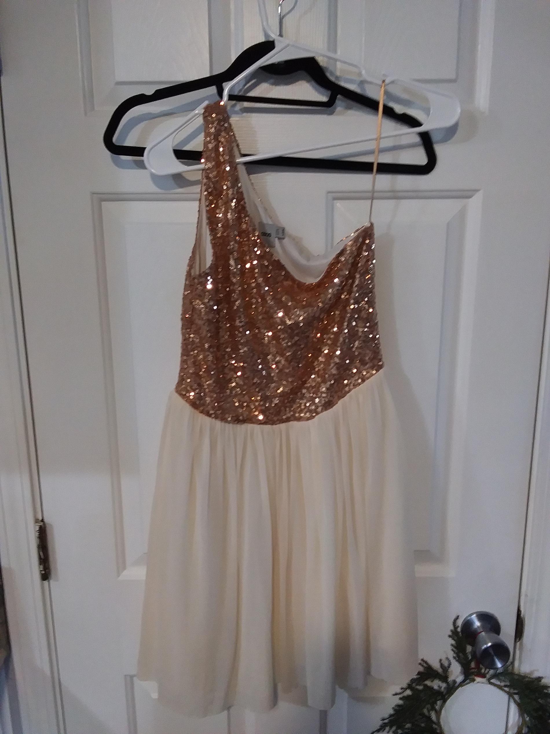 ASOS Size 6 Gold A-line Dress on Queenly