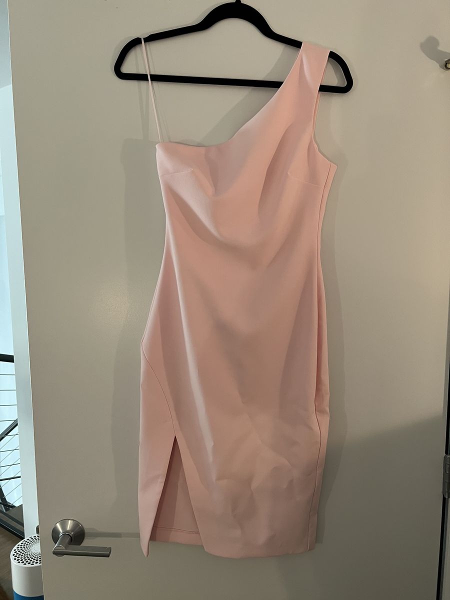 Likely Size 2 Bridesmaid One Shoulder Light Pink Cocktail Dress on Queenly