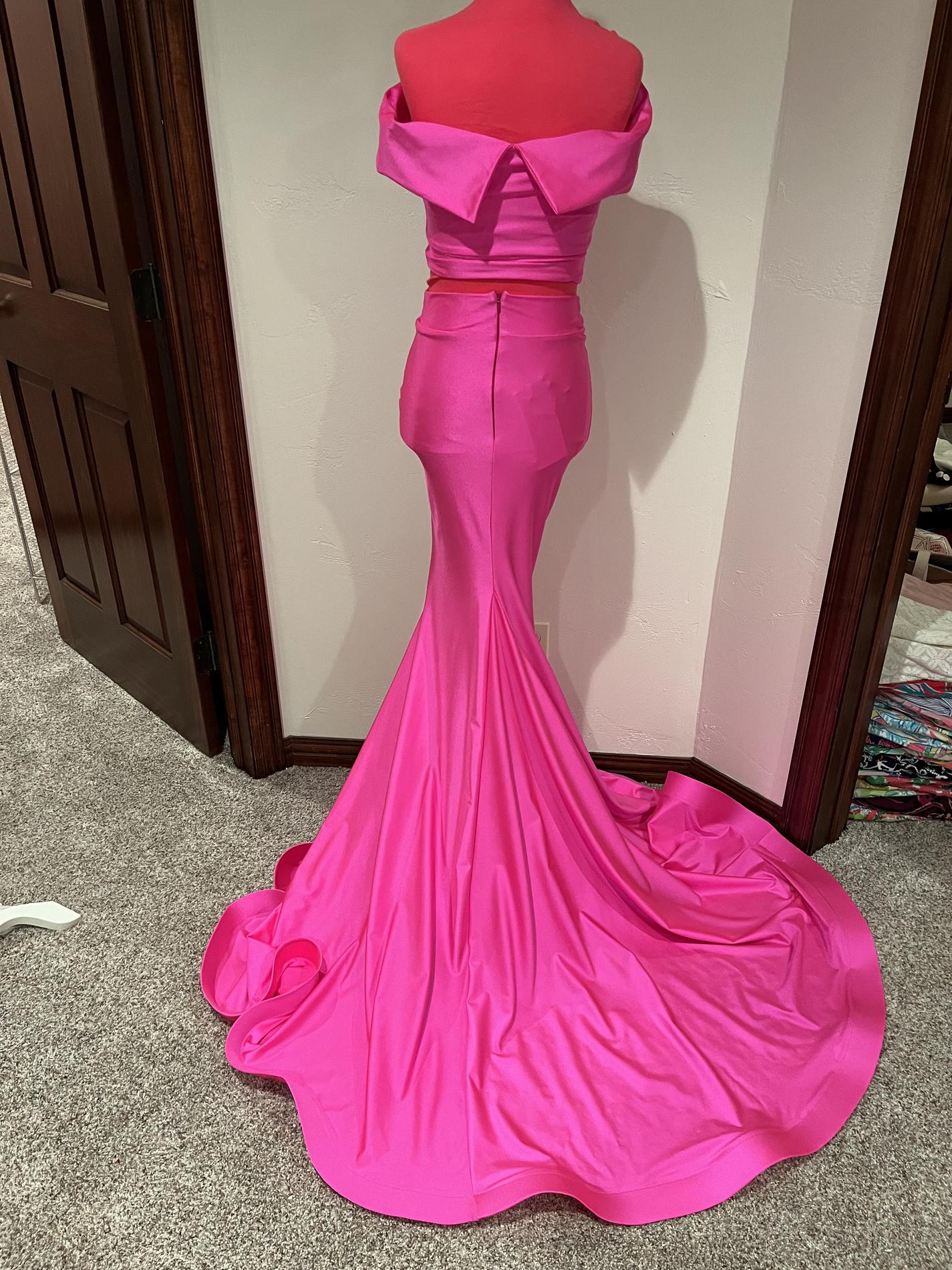 Jessica Angel Size 0 Prom Off The Shoulder Pink Mermaid Dress on Queenly