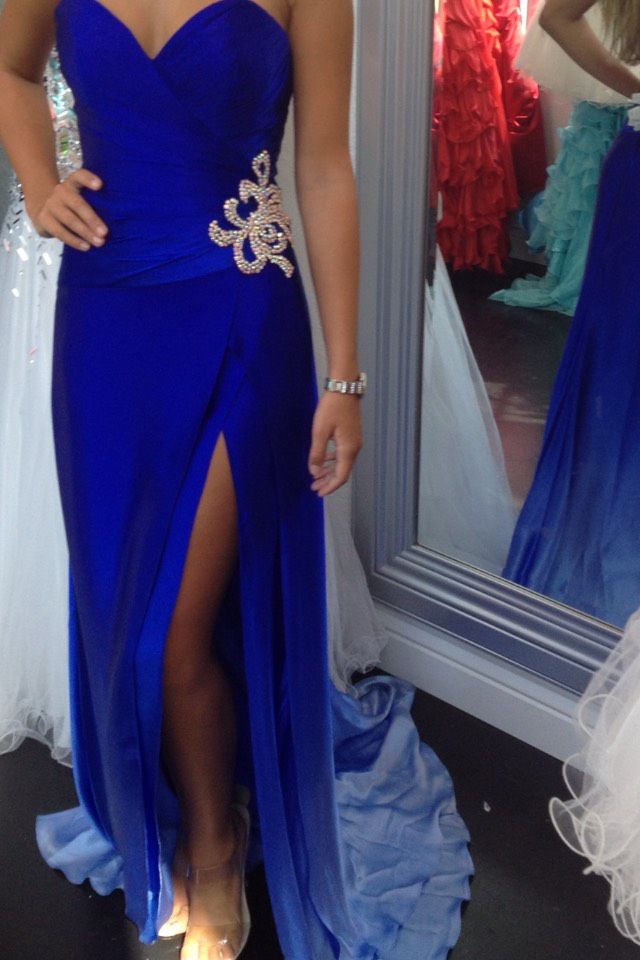 Mac Duggal Size 4 Satin Blue Dress With Train on Queenly