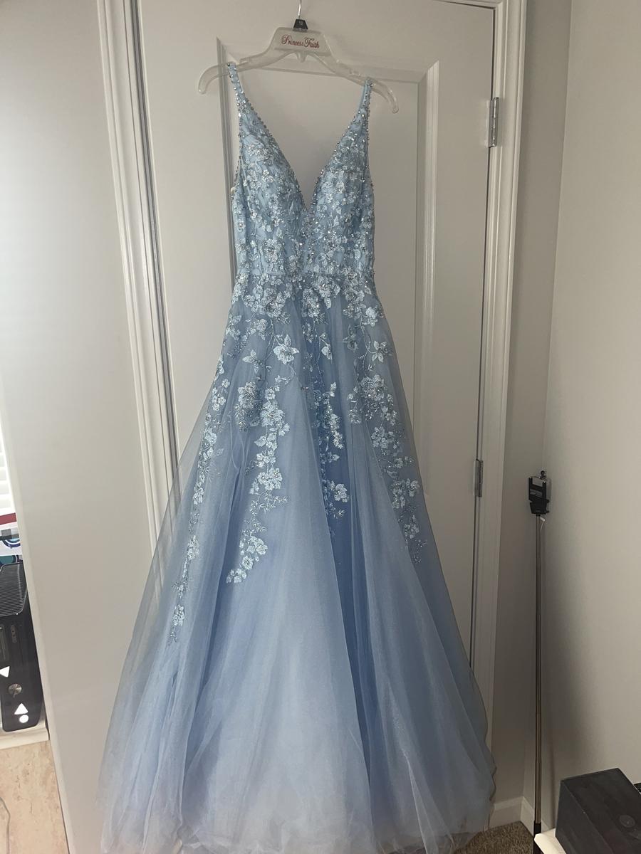 Ellie Wilde Size 0 Prom Light Blue Ball Gown on Queenly