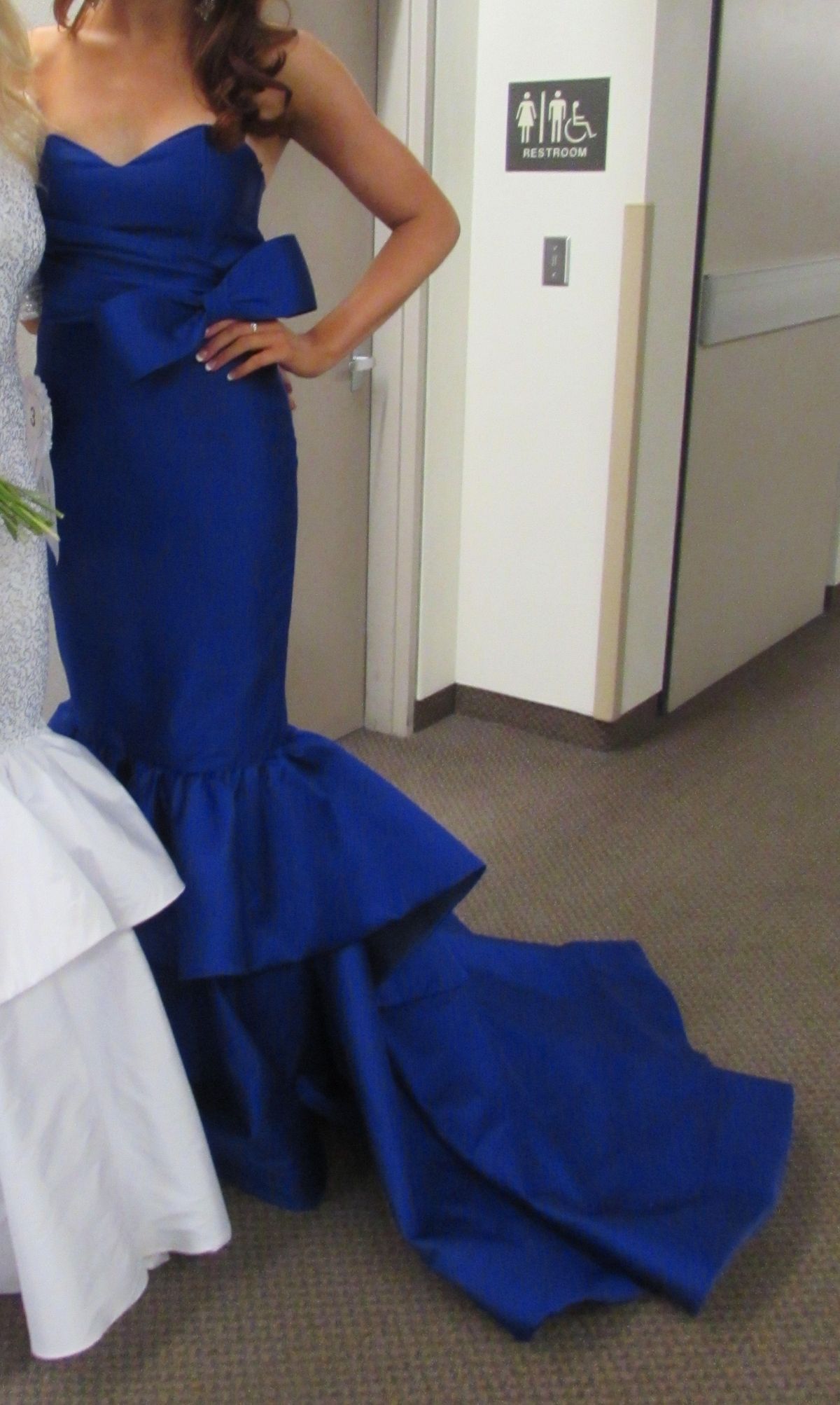 Fernando Wong Size 6 Pageant Royal Blue Dress With Train on Queenly