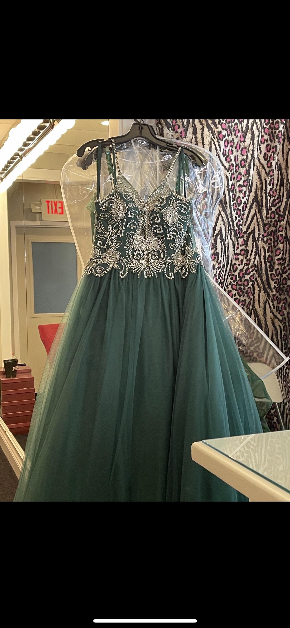 Rockabella boutique Size 2 Prom Plunge Sequined Emerald Green Ball Gown on Queenly