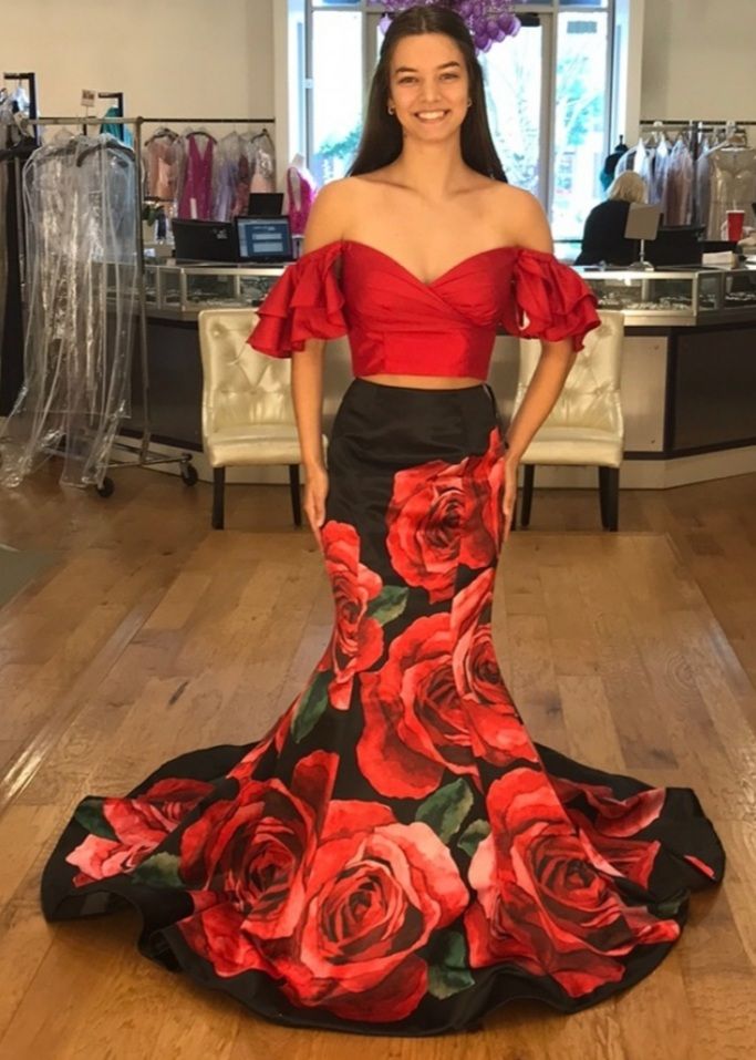 Sherri Hill Size 4 Prom Off The Shoulder Floral Red Mermaid Dress on Queenly