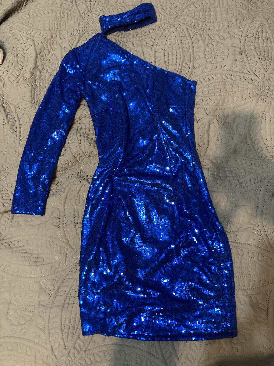 Size 0 Pageant High Neck Sequined Blue Cocktail Dress on Queenly