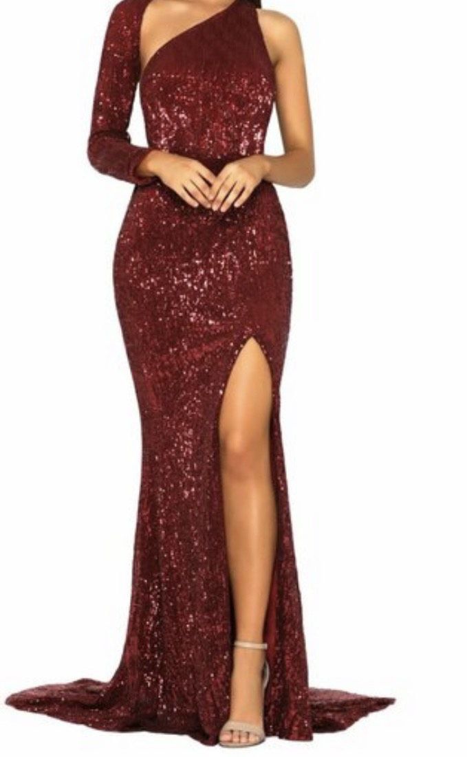 Size 0 Prom Long Sleeve Red Side Slit Dress on Queenly