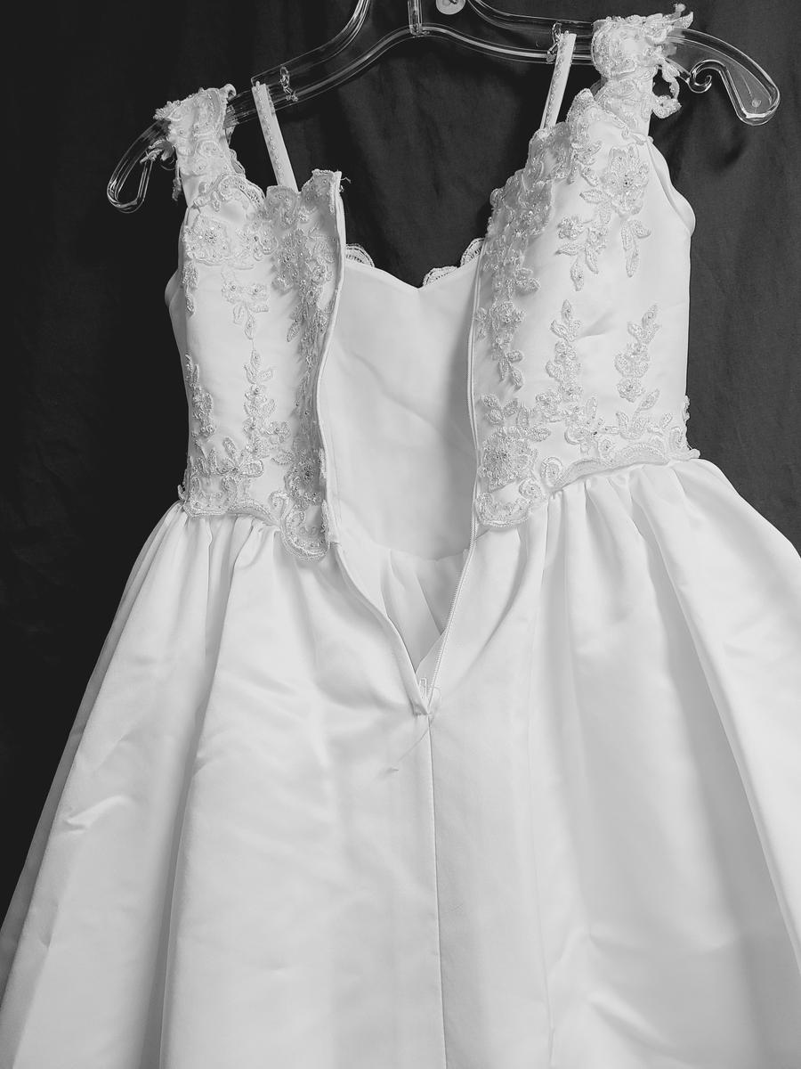 Melody Collection Size 8 White Ball Gown on Queenly