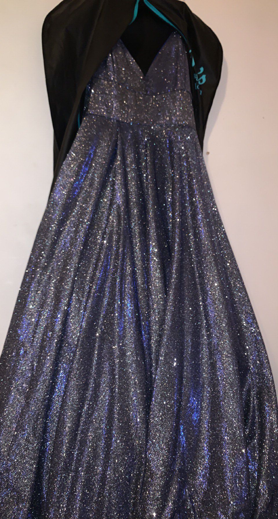 Sherri Hill Plus Size 18 Prom Plunge Silver Ball Gown on Queenly