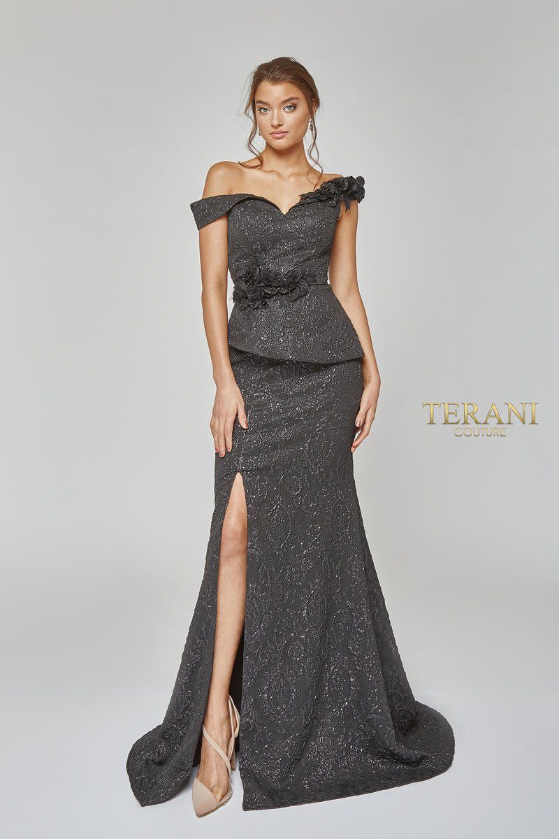 Style 1921E0146 Terani Couture Size 6 Black Side Slit Dress on Queenly