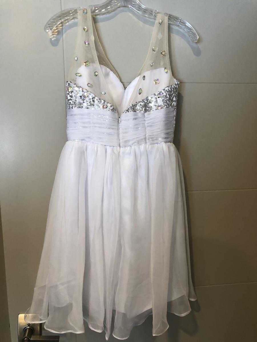Size 4 Homecoming Sequined White Cocktail Dress on Queenly