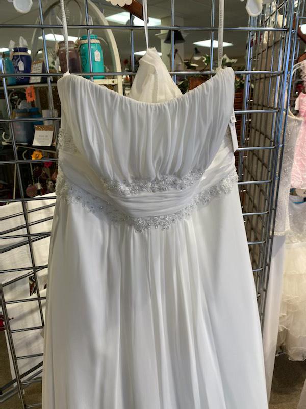 Plus Size 16 Wedding Strapless Sequined White A-line Dress on Queenly