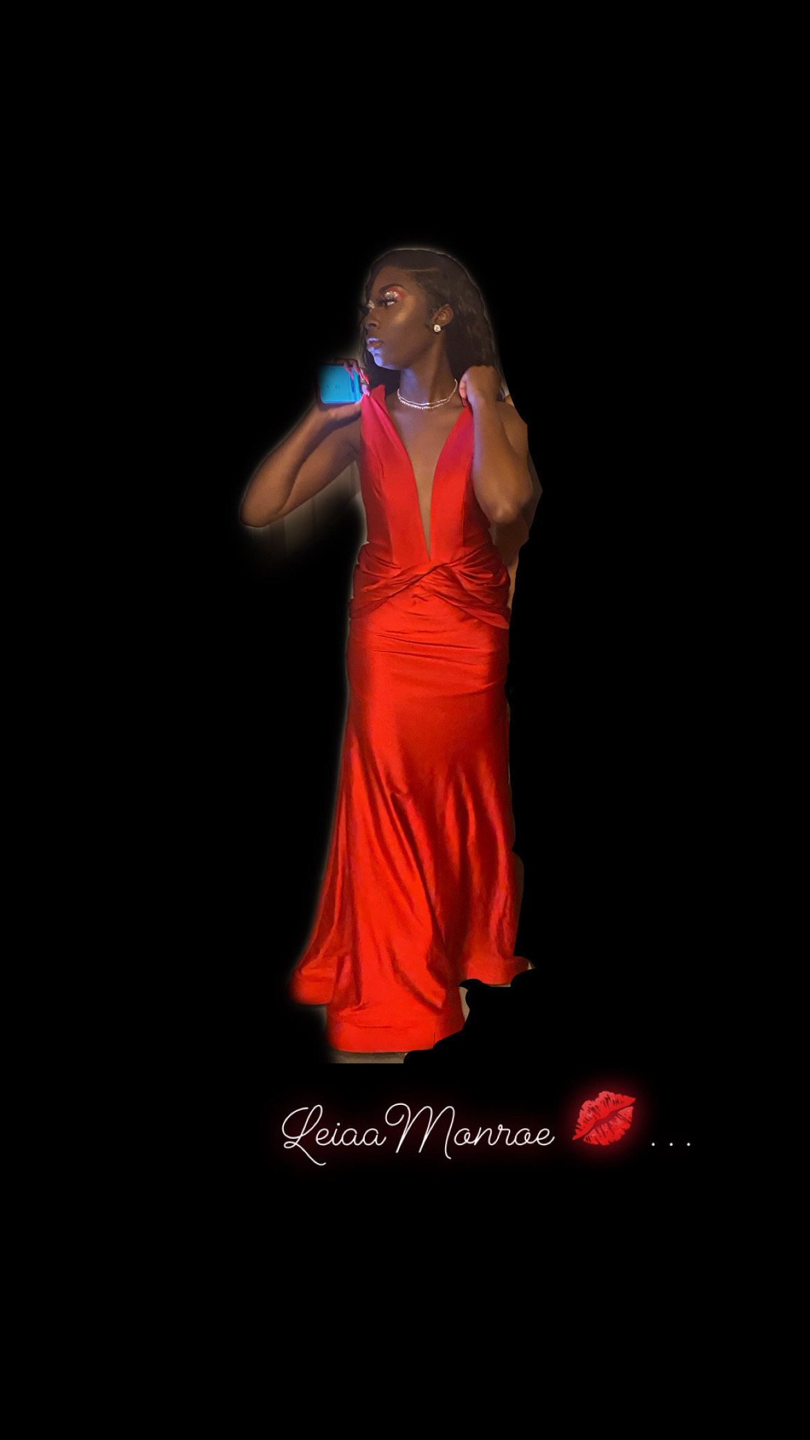 Size 4 Prom Plunge Satin Red Side Slit Dress on Queenly