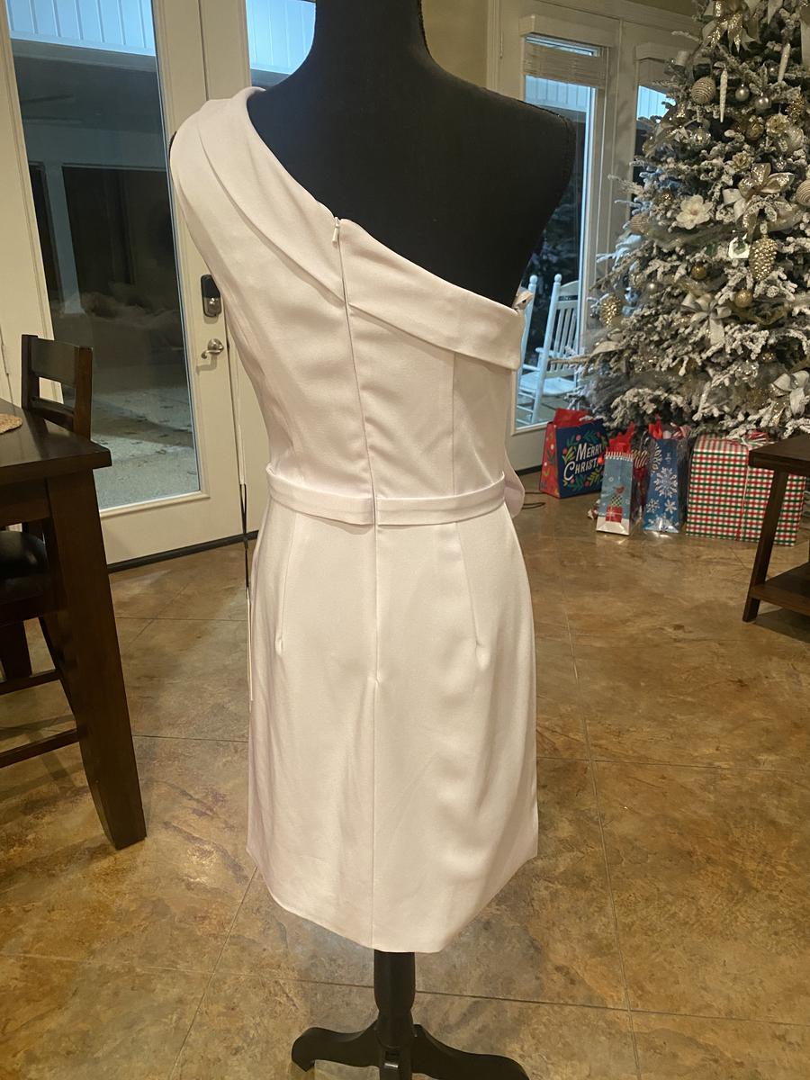Ashley Lauren White Size 6 Bachelorette Cocktail Dress on Queenly