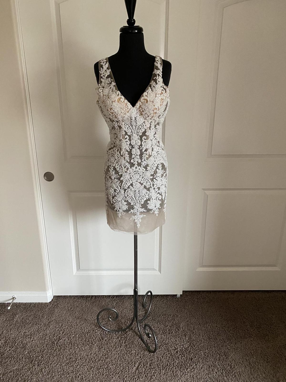 Rene Atelier Size 6 Lace Multicolor Cocktail Dress on Queenly