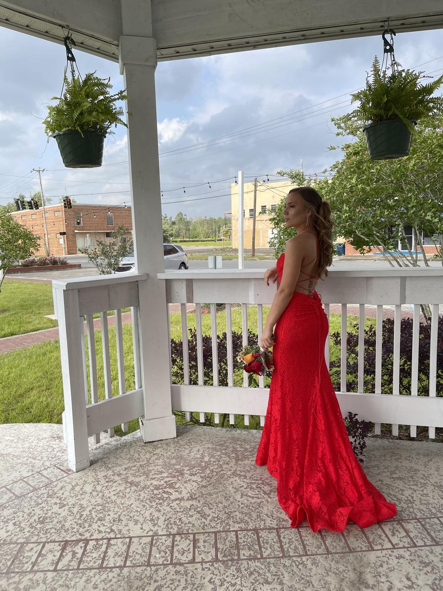 Sherri Hill Size 2 Prom Red Dress With Train on Queenly