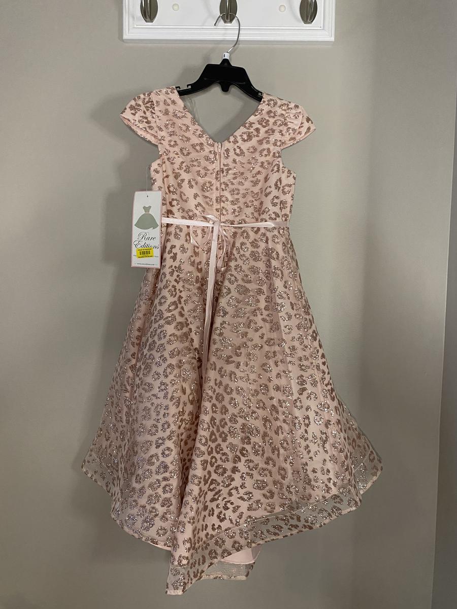 Girls Size 6 Fun Fashion Sequined Light Pink Cocktail Dress on Queenly