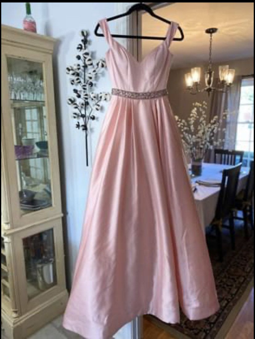 Sherri Hill Size 0 Light Pink Ball Gown on Queenly
