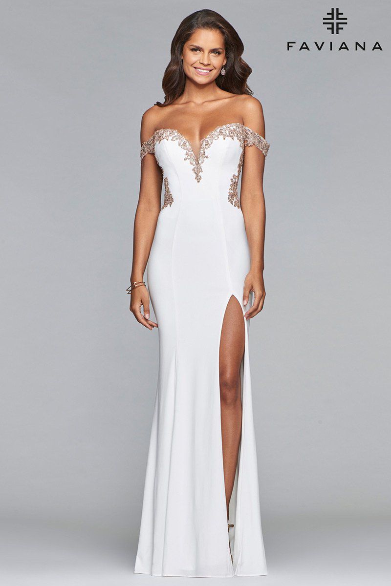 Style S10001 Faviana Size 6 White Side Slit Dress on Queenly
