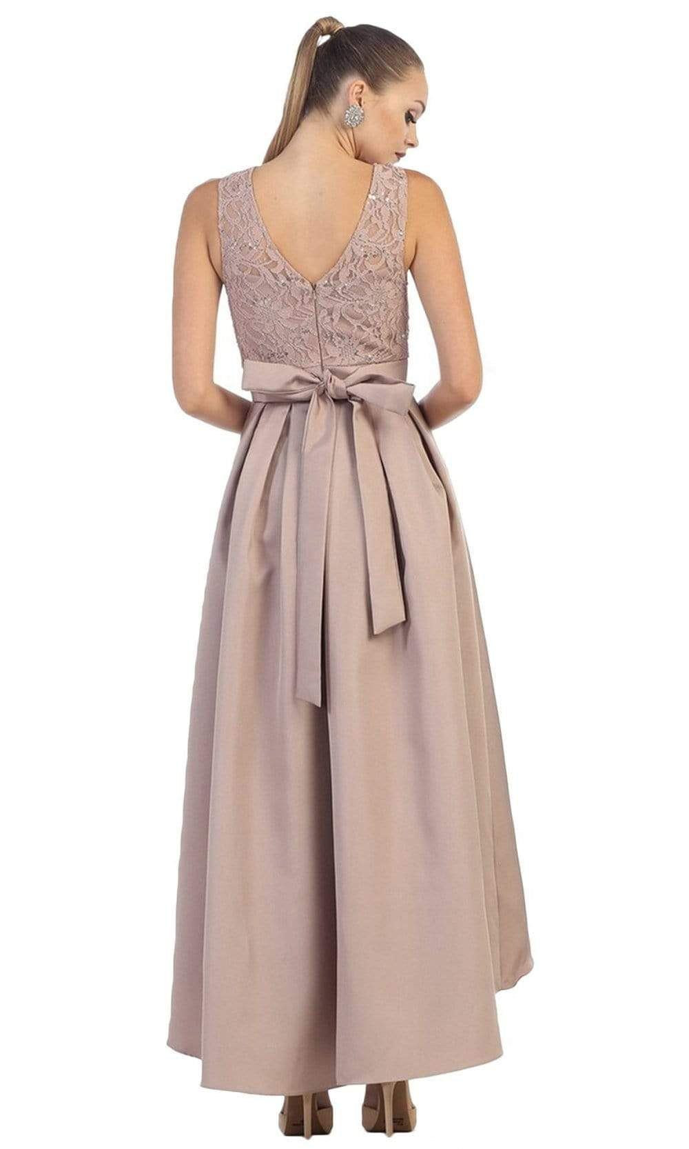 May Queen Size 10 Nude Cocktail Dress on Queenly