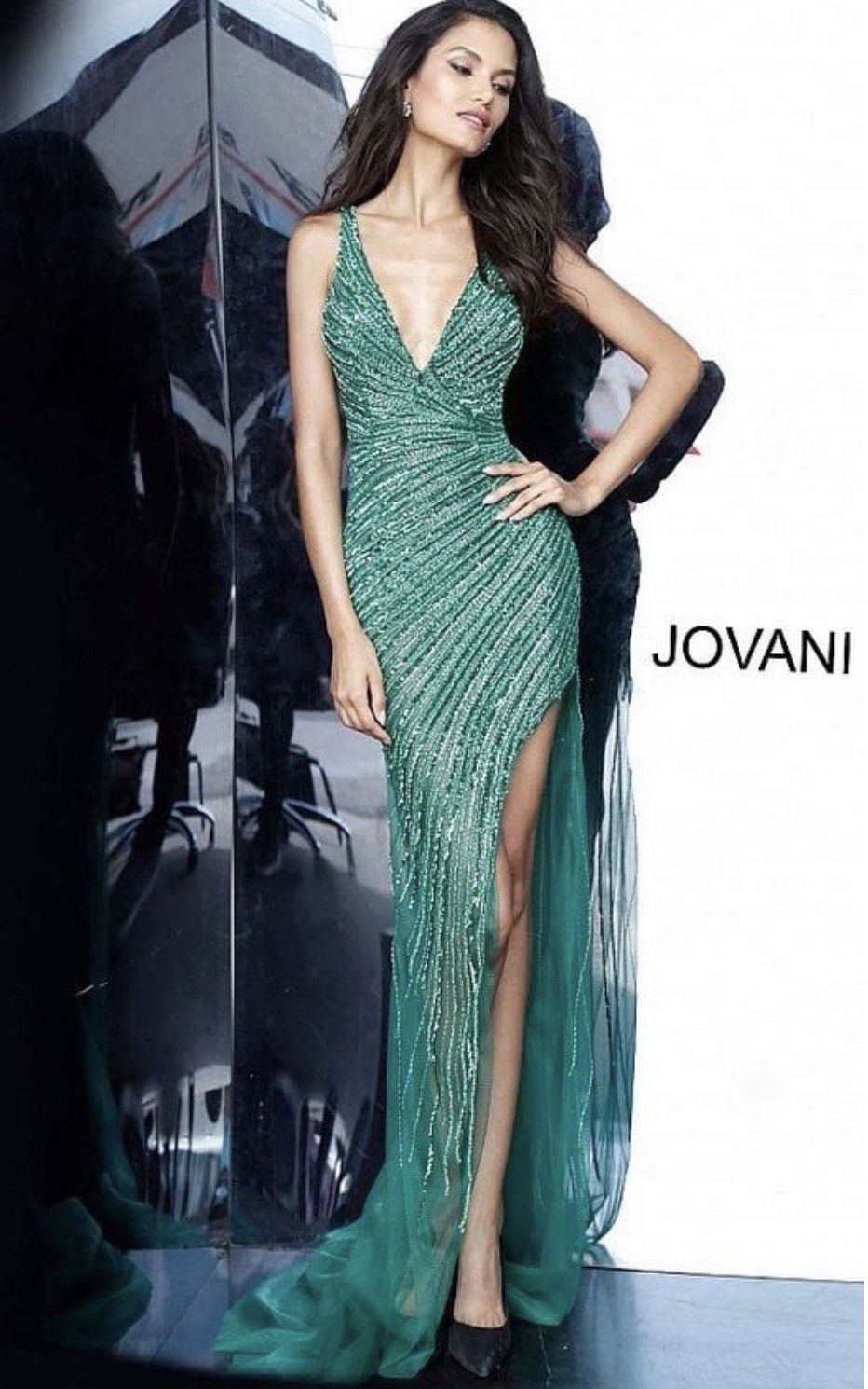 Jovani Size 4 Prom Green Side Slit Dress on Queenly