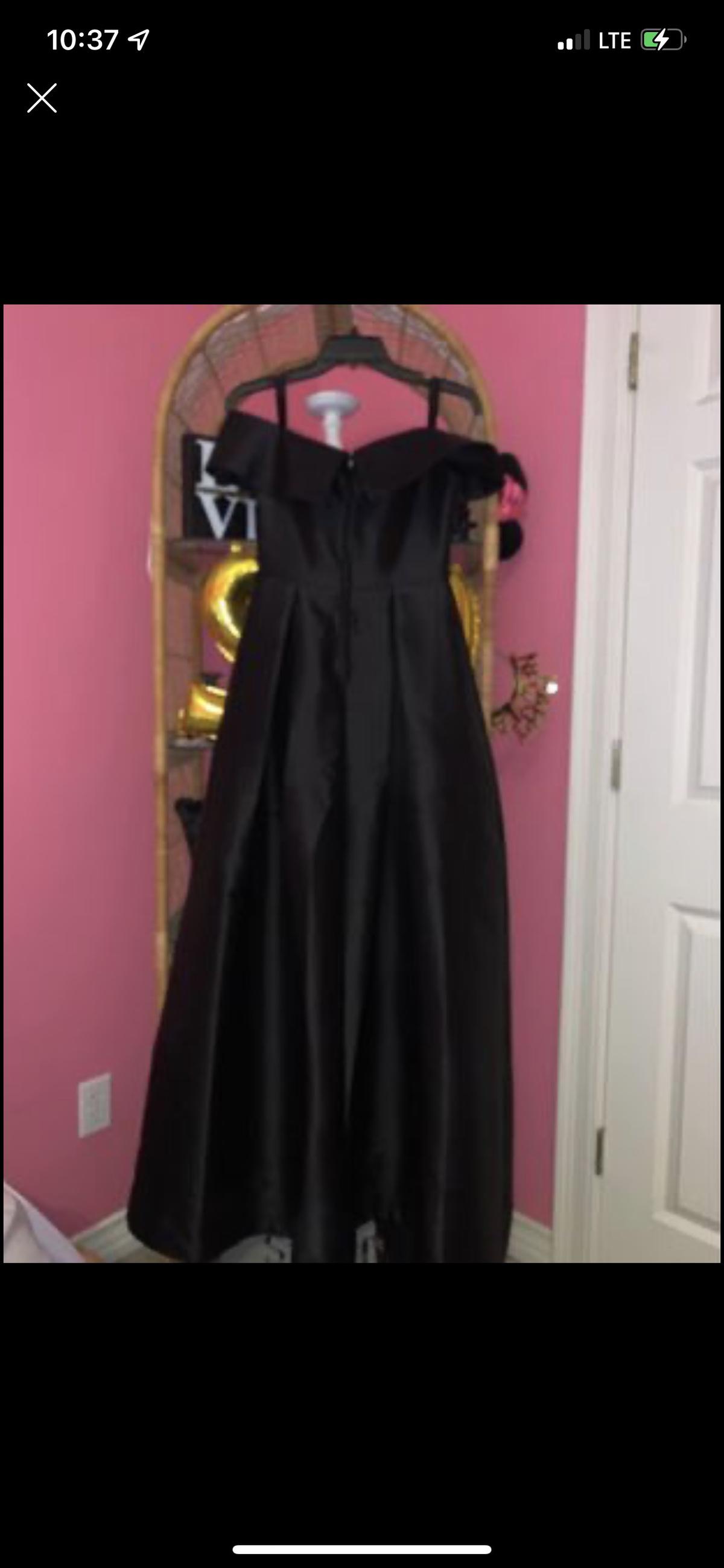 Size 4 Prom Off The Shoulder Black Ball Gown on Queenly